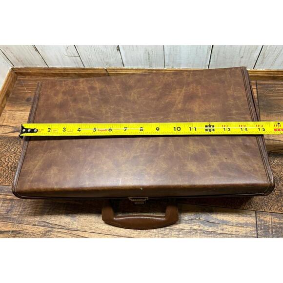 Vintage Cassette Tape Storage Case Faux Leather with Handle - Holds 24 - Picture 2 of 14